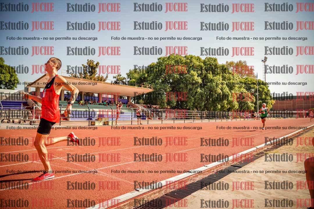 Fotos de los 3000 m llanos de varones