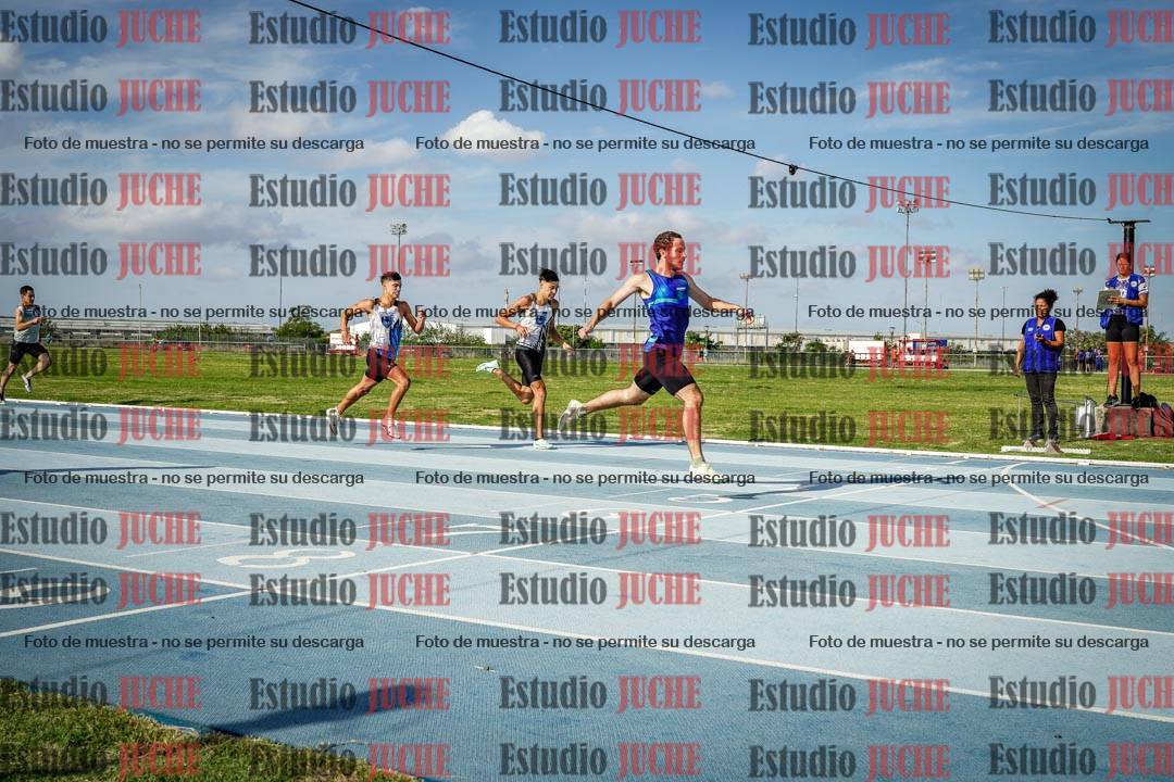 Fotos de los 400 m llanos de varones