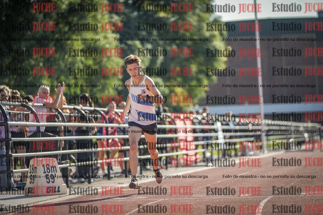 Fotos de los 400 m con vallas de varones