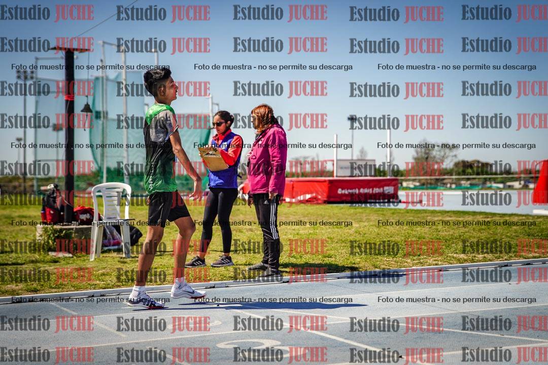Fotos de los 600 m llanos de varones