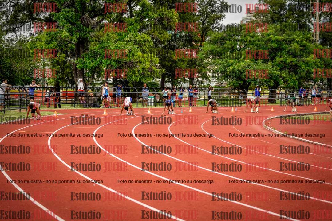 Fotos de los 200 m llanos de varones