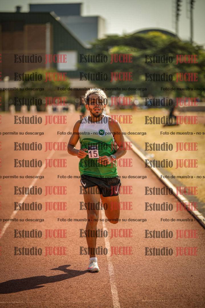 Fotos de los 3000 m llanos de varones