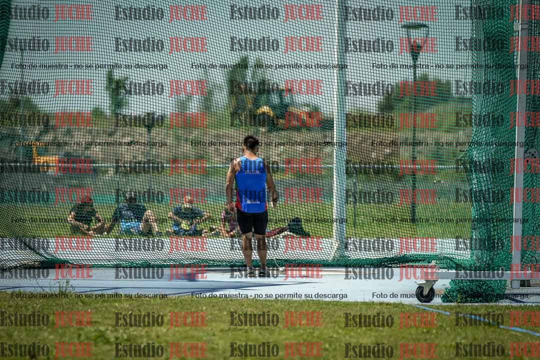 Fotos del lanzamiento del martillo de varones