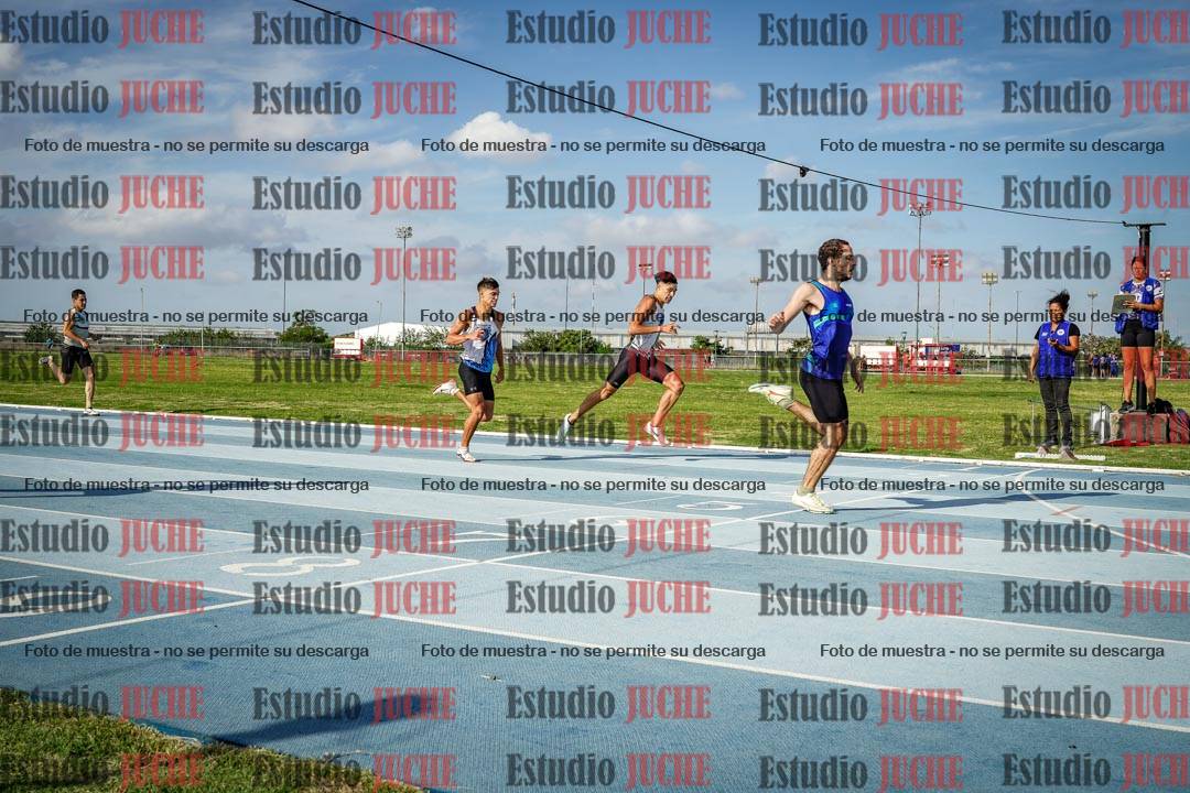 Fotos de los 400 m llanos de varones