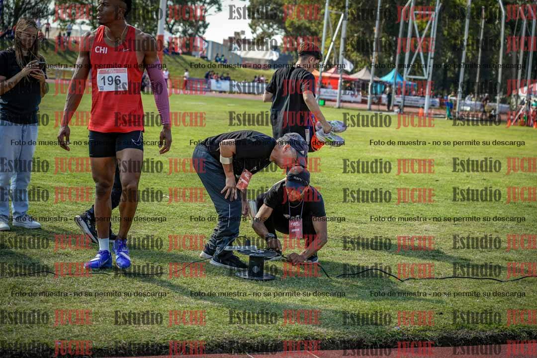 Fotos de algunos extras y podios del día 1