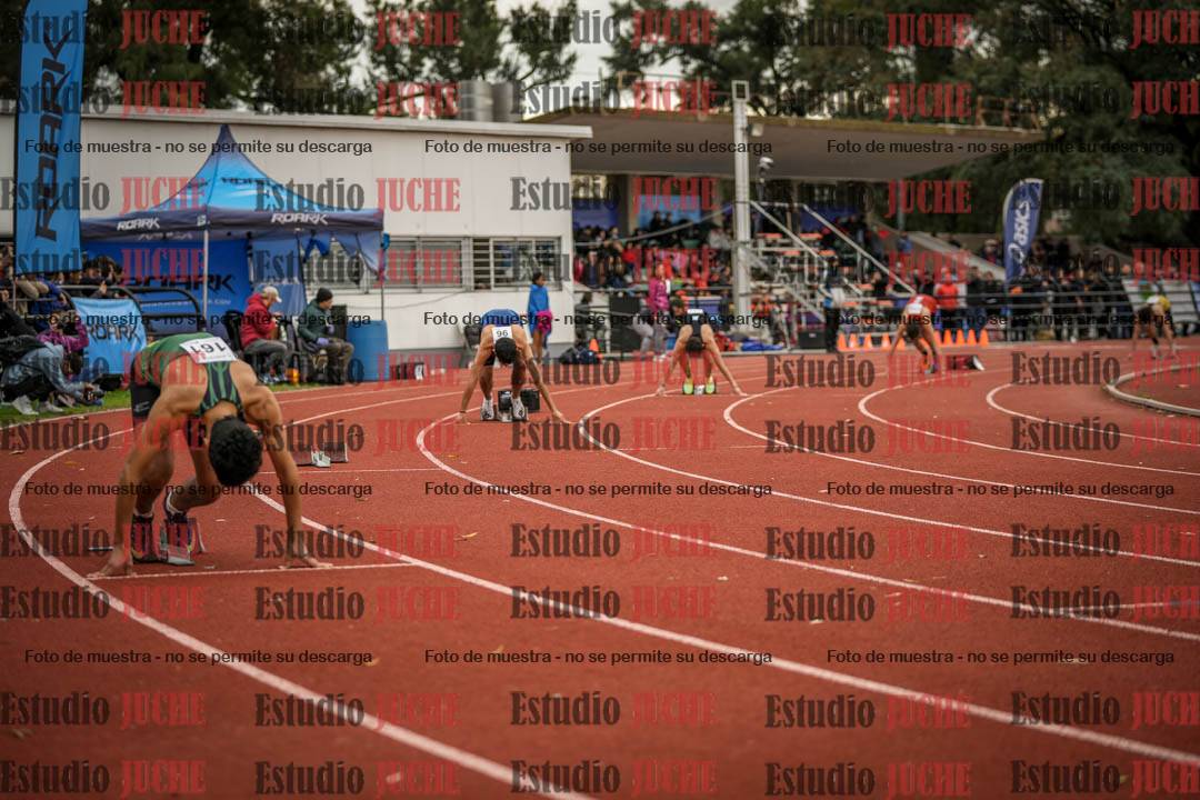 Fotos de los 400 m con vallas de varones