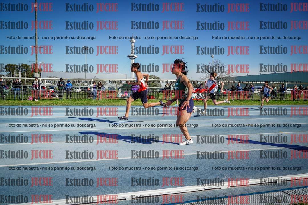 Fotos de los 80 m llanos de varones - U14