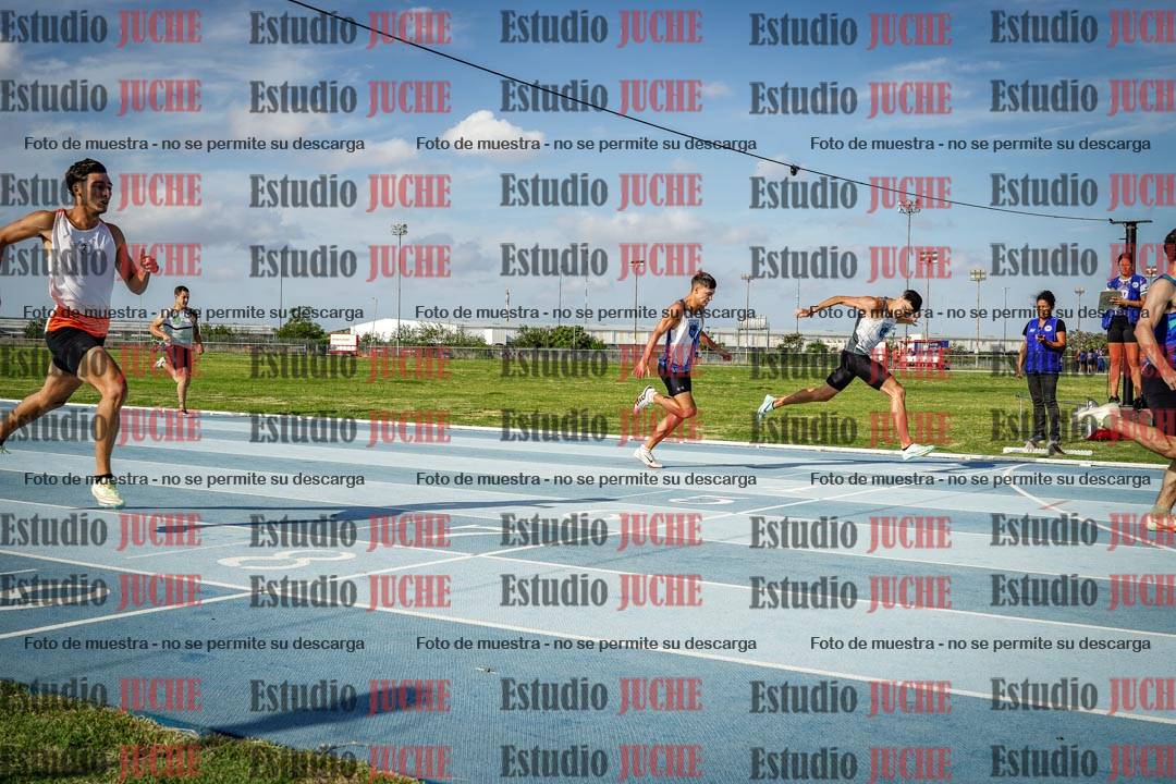 Fotos de los 400 m llanos de varones