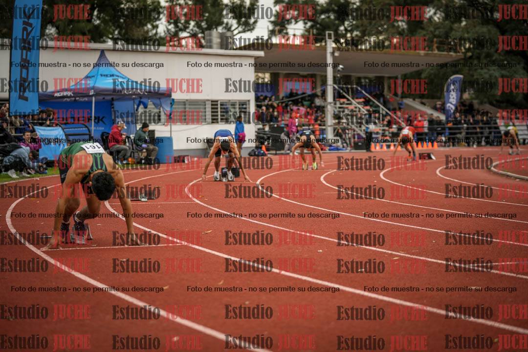 Fotos de los 400 m con vallas de varones
