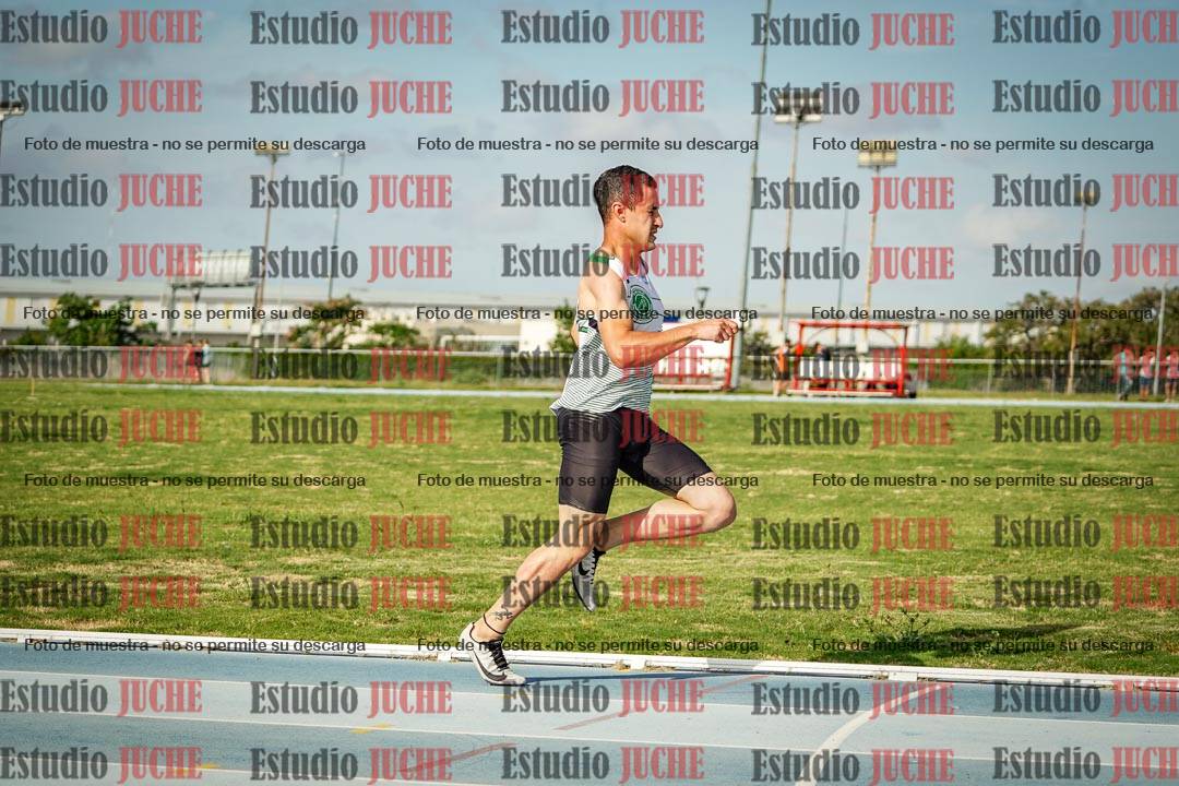 Fotos de los 400 m llanos de varones