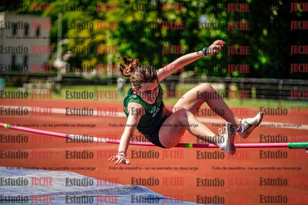 Fotos del salto en alto de mujeres