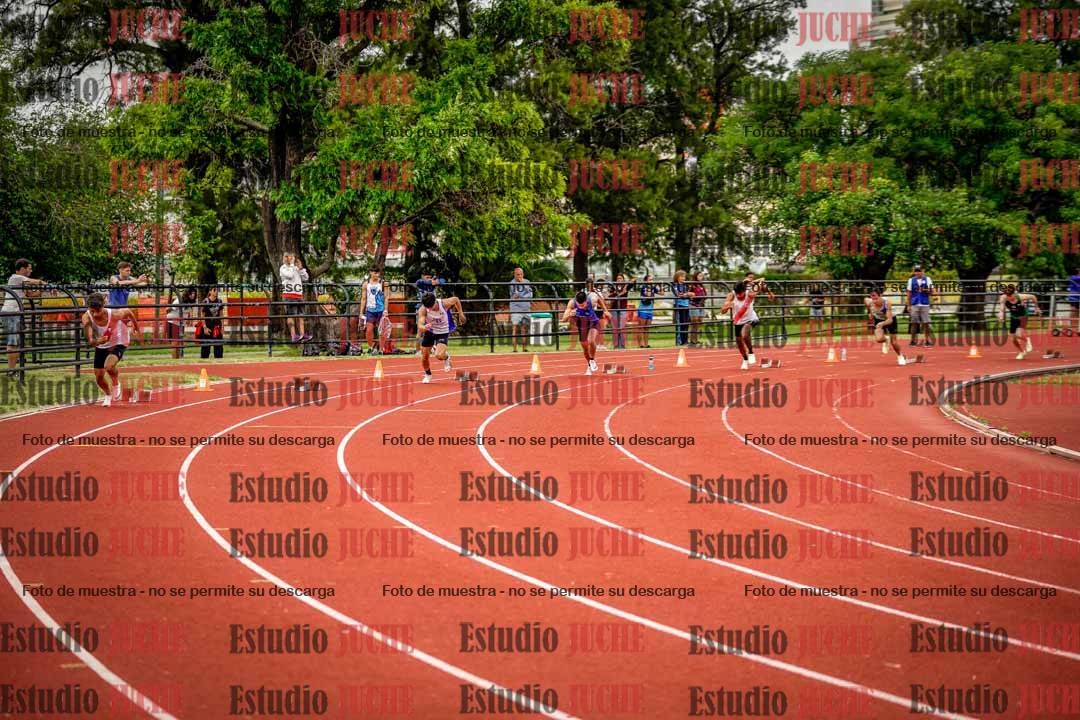 Fotos de los 200 m llanos de varones