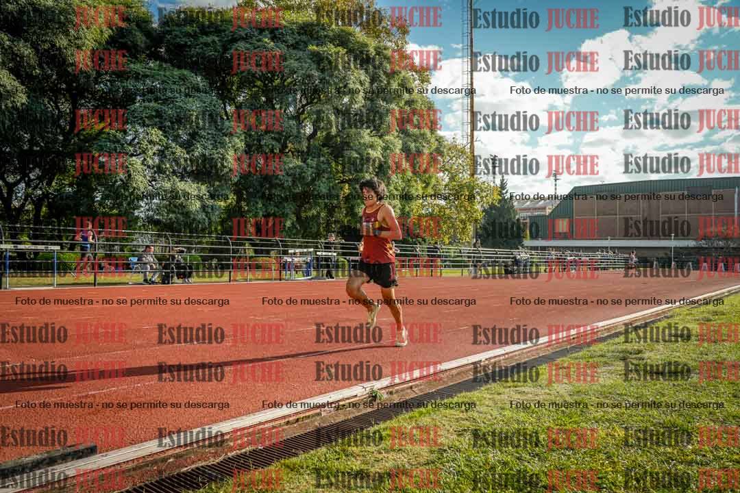 Fotos de los 2000 m con obstáculos de varones