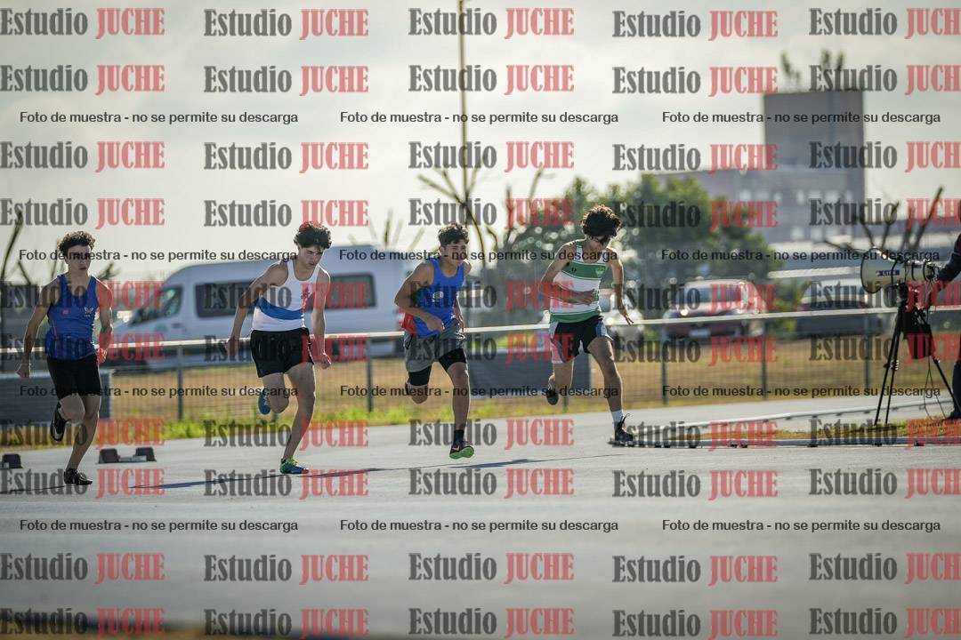 Fotos de los 100 m llanos de varones