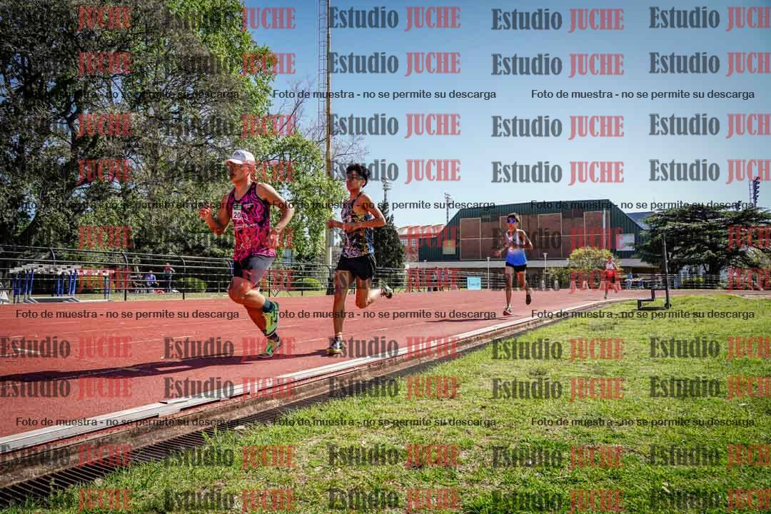 Fotos de los 2400 m de varones
