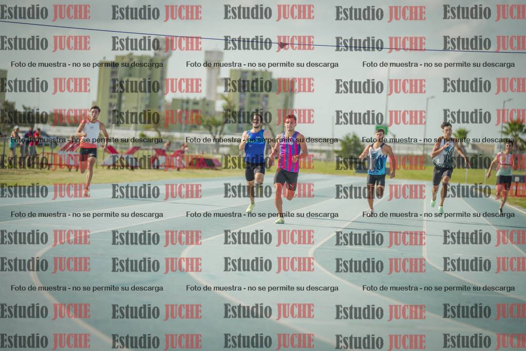 Fotos de los 400 m llanos de varones