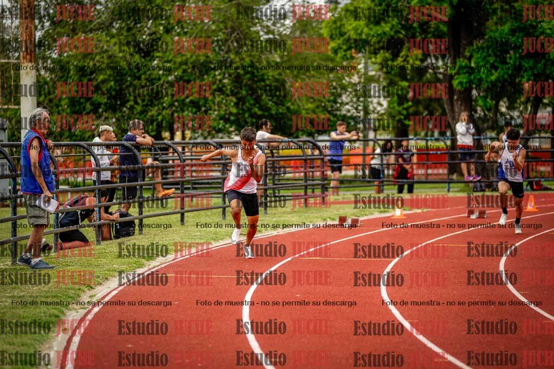 Fotos de los 200 m llanos de varones