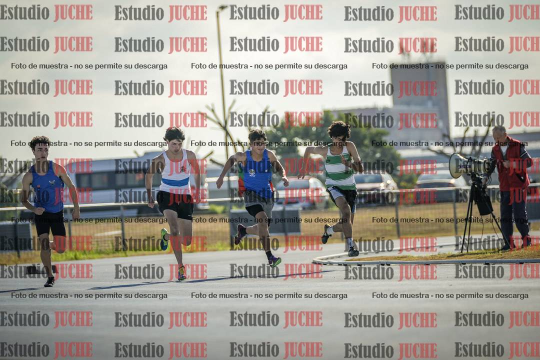 Fotos de los 100 m llanos de varones