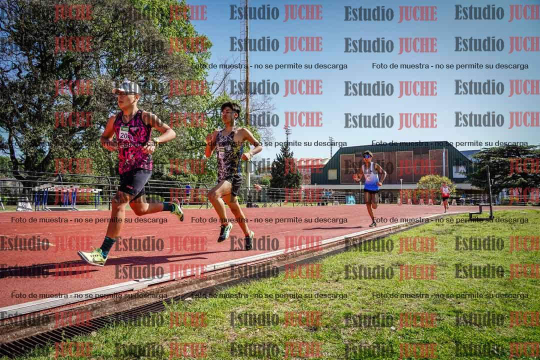 Fotos de los 2400 m de varones