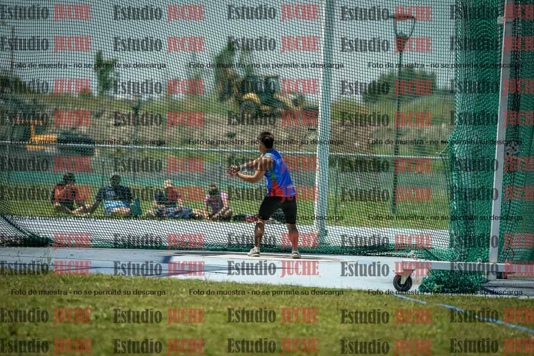 Fotos del lanzamiento del martillo de varones