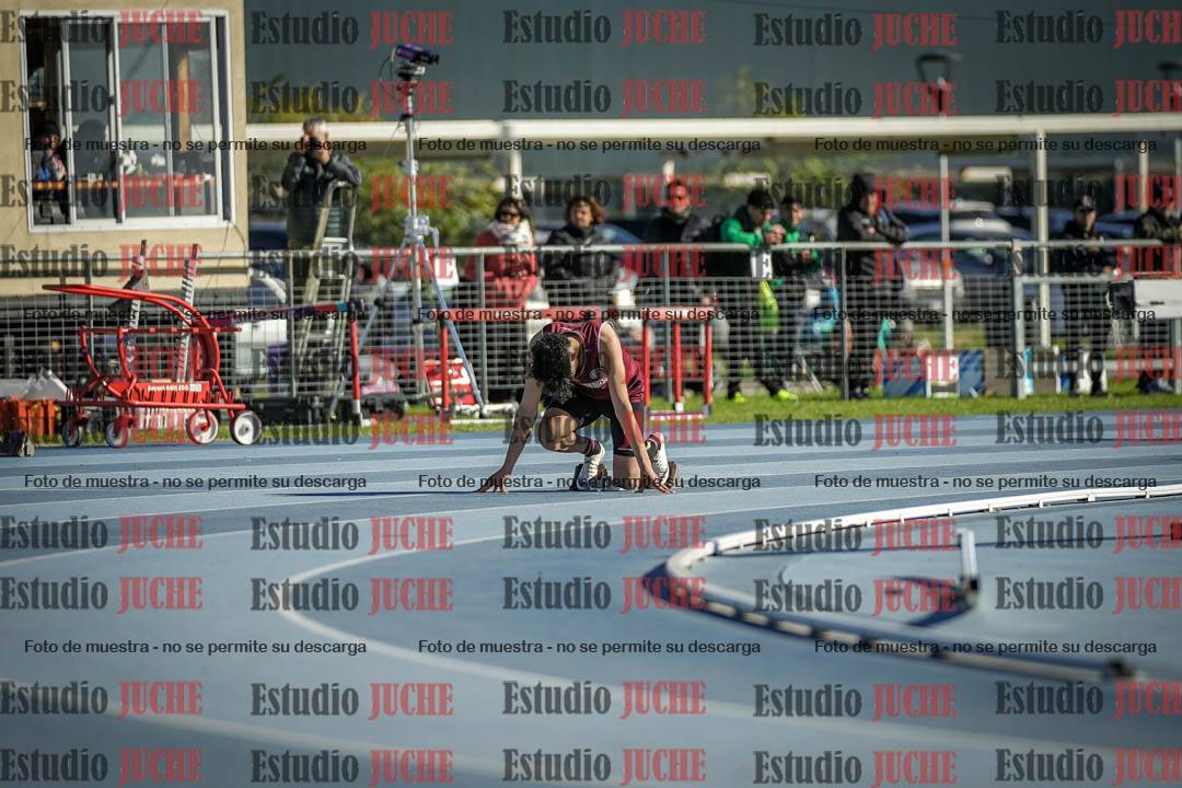 Fotos de los 400 m con vallas de varones