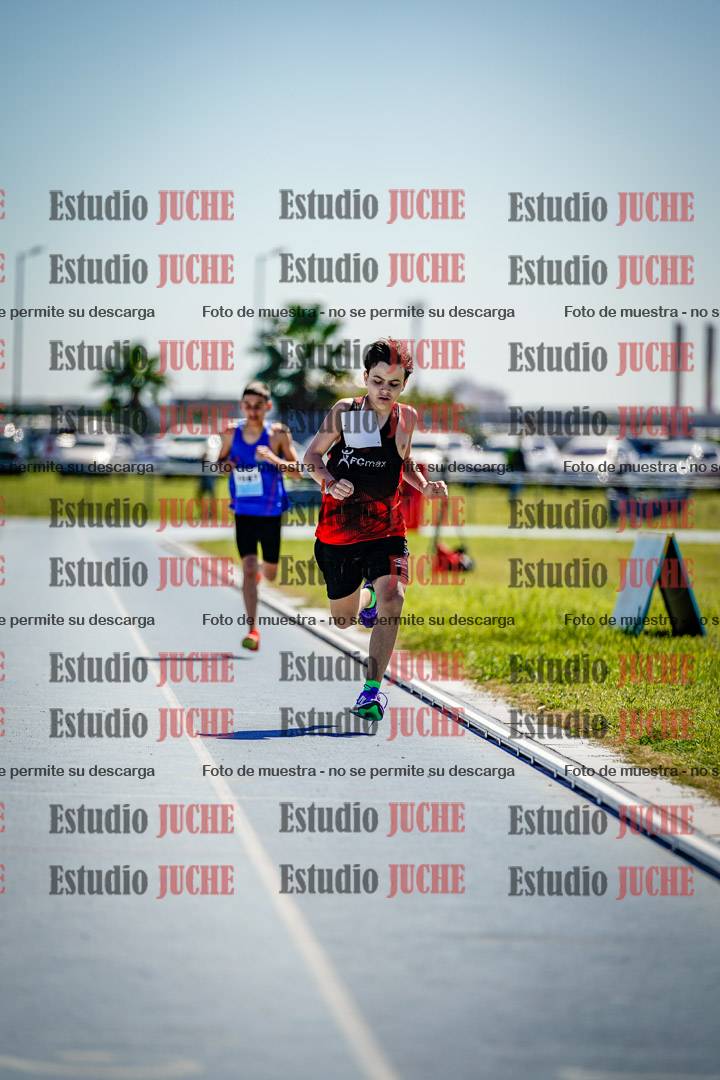 Fotos de los 600 m llanos de varones