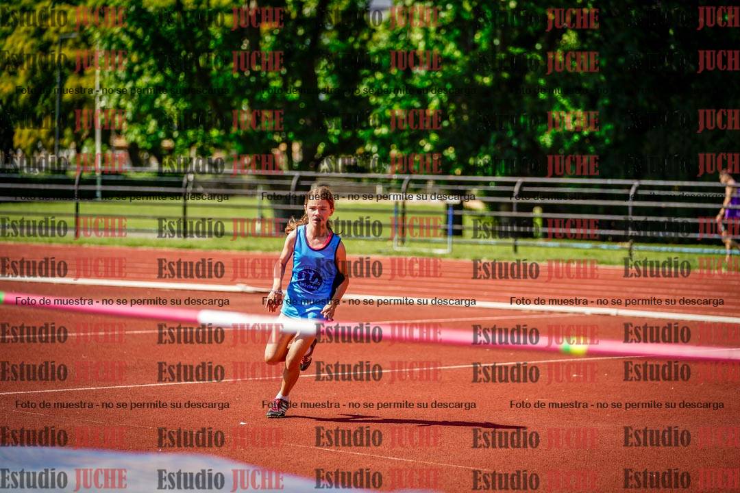 Fotos del salto en alto de mujeres