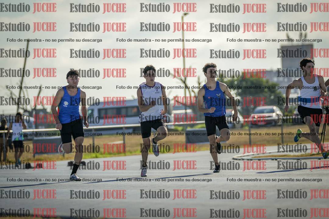 Fotos de los 100 m llanos de varones