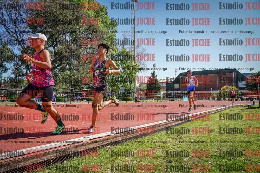 Fotos de los 2400 m de varones