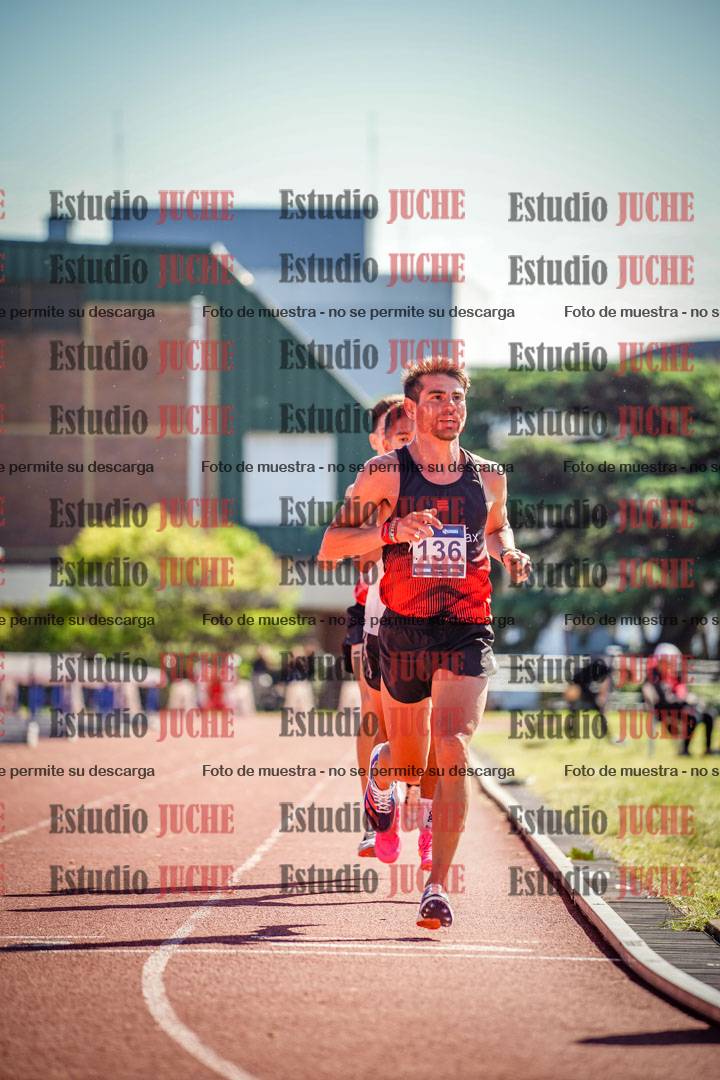 Fotos de los 10.000 m de varones - serie 1