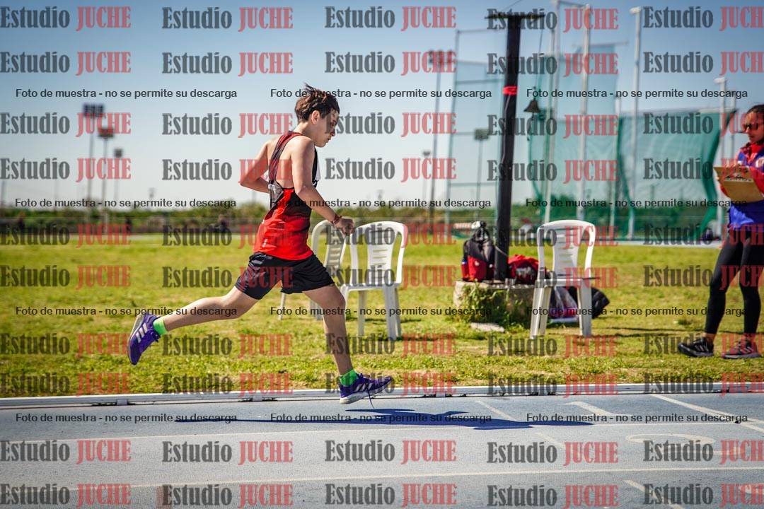 Fotos de los 600 m llanos de varones