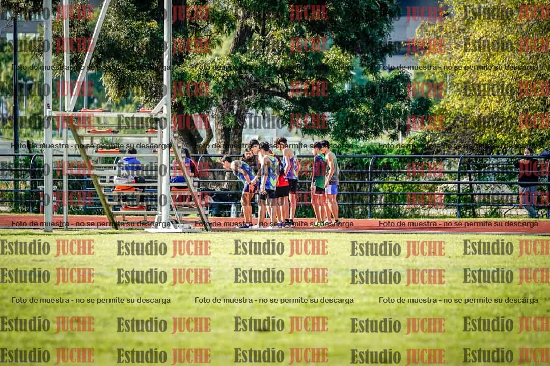 Fotos de los 600 m llanos de varones