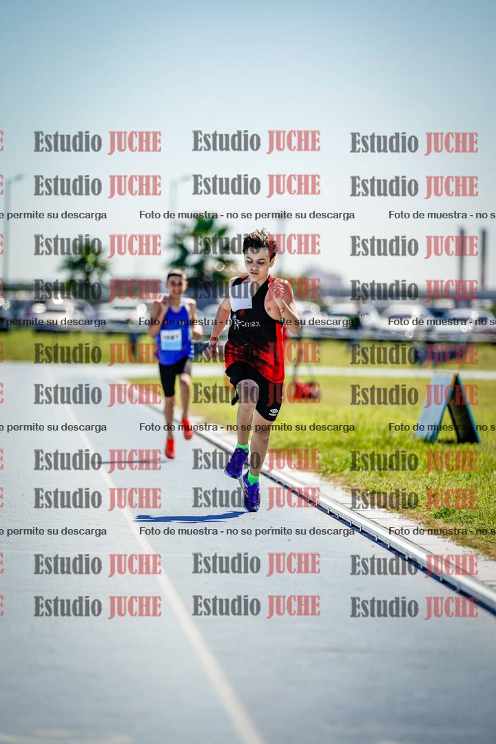 Fotos de los 600 m llanos de varones