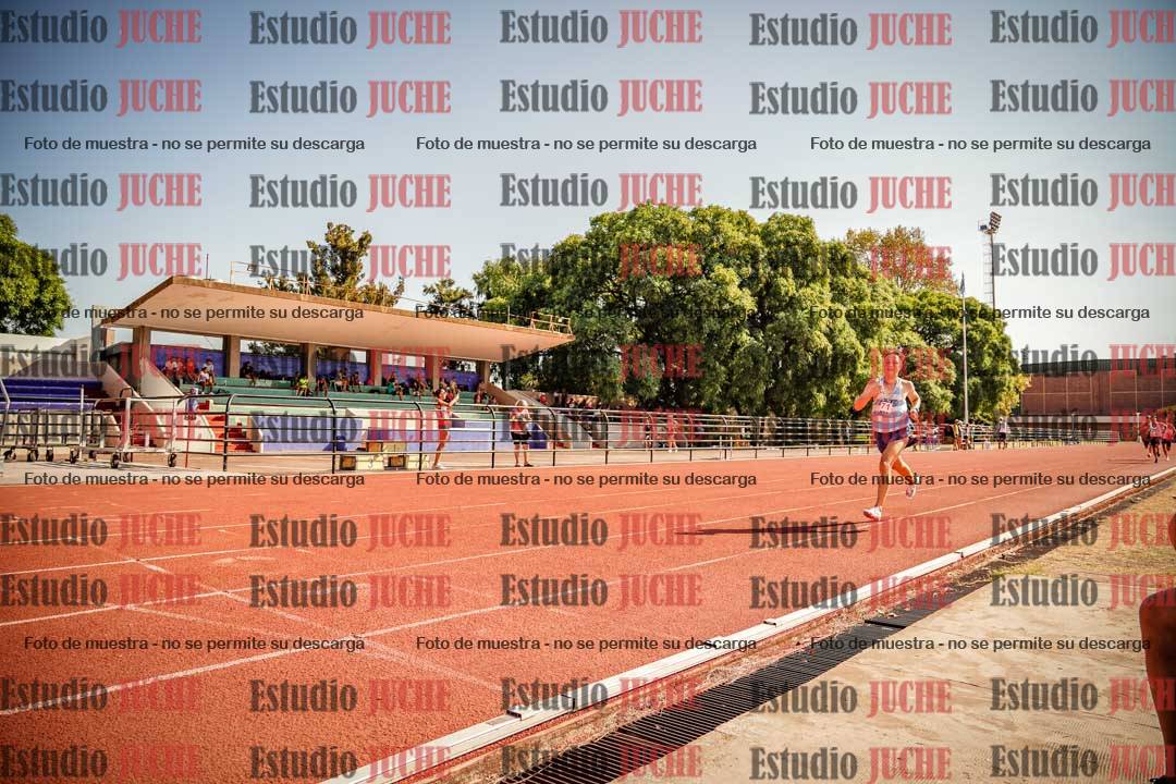 Fotos de los 3000 m llanos de varones