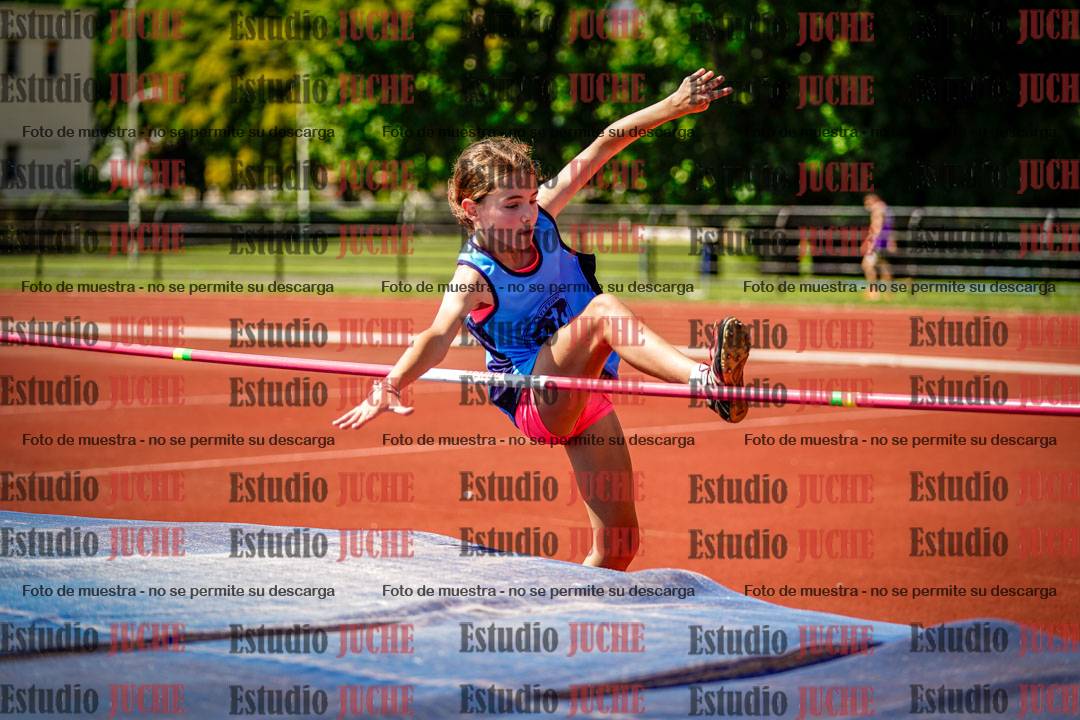 Fotos del salto en alto de mujeres