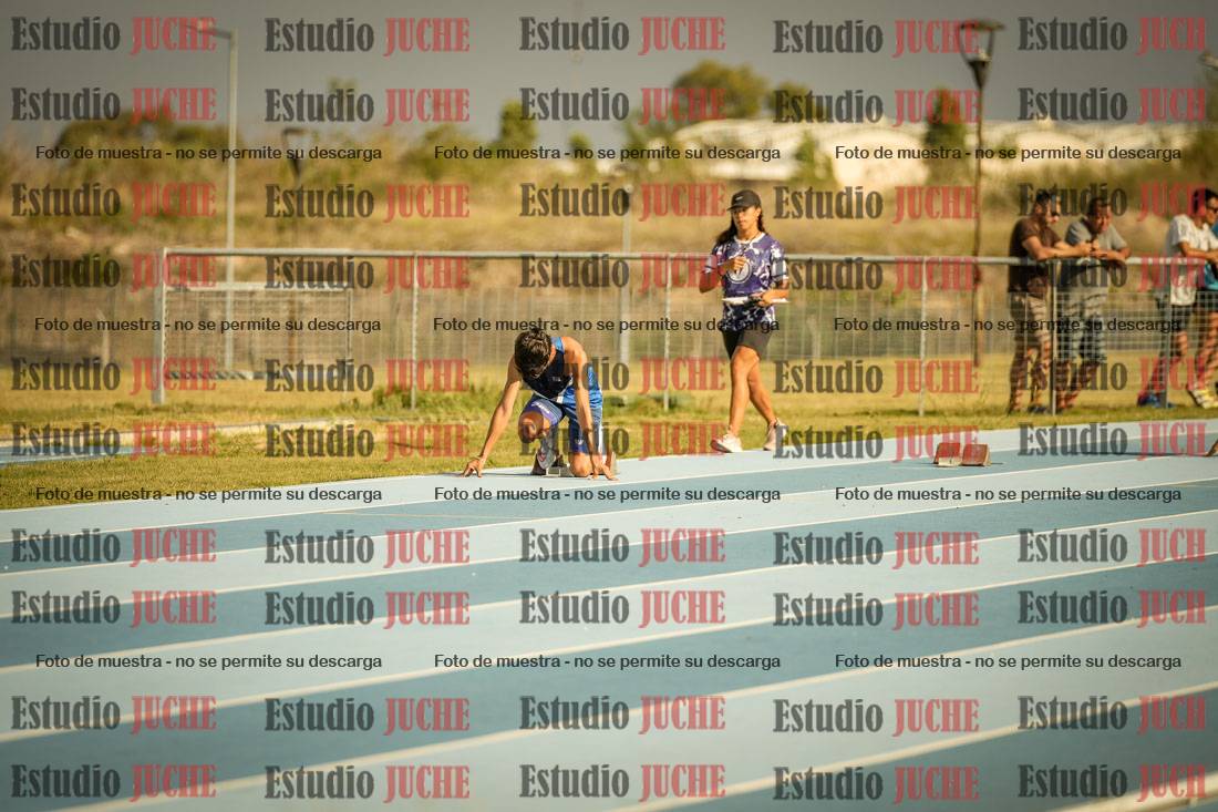 Fotos de los 300 m llanos de varones