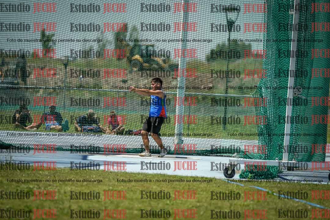Fotos del lanzamiento del martillo de varones
