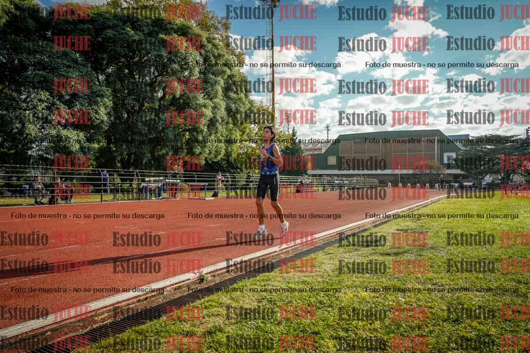 Fotos de los 2000 m con obstáculos de varones