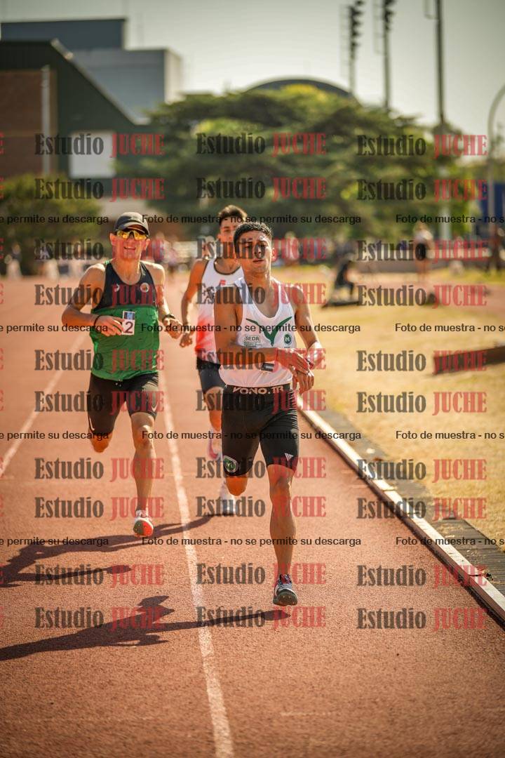 Fotos de los 3000 m llanos de varones