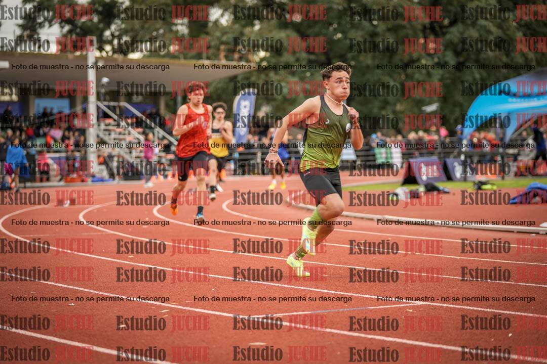 Fotos de los 400 m con vallas de varones