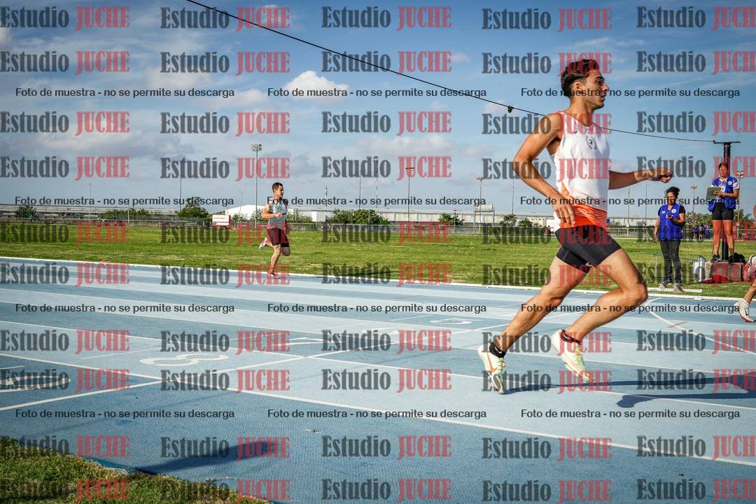 Fotos de los 400 m llanos de varones
