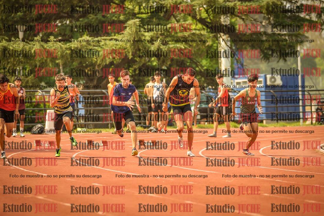 Fotos de los 100 m llanos de varones
