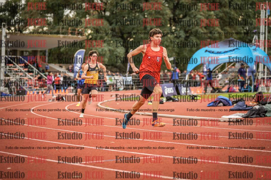 Fotos de los 400 m con vallas de varones