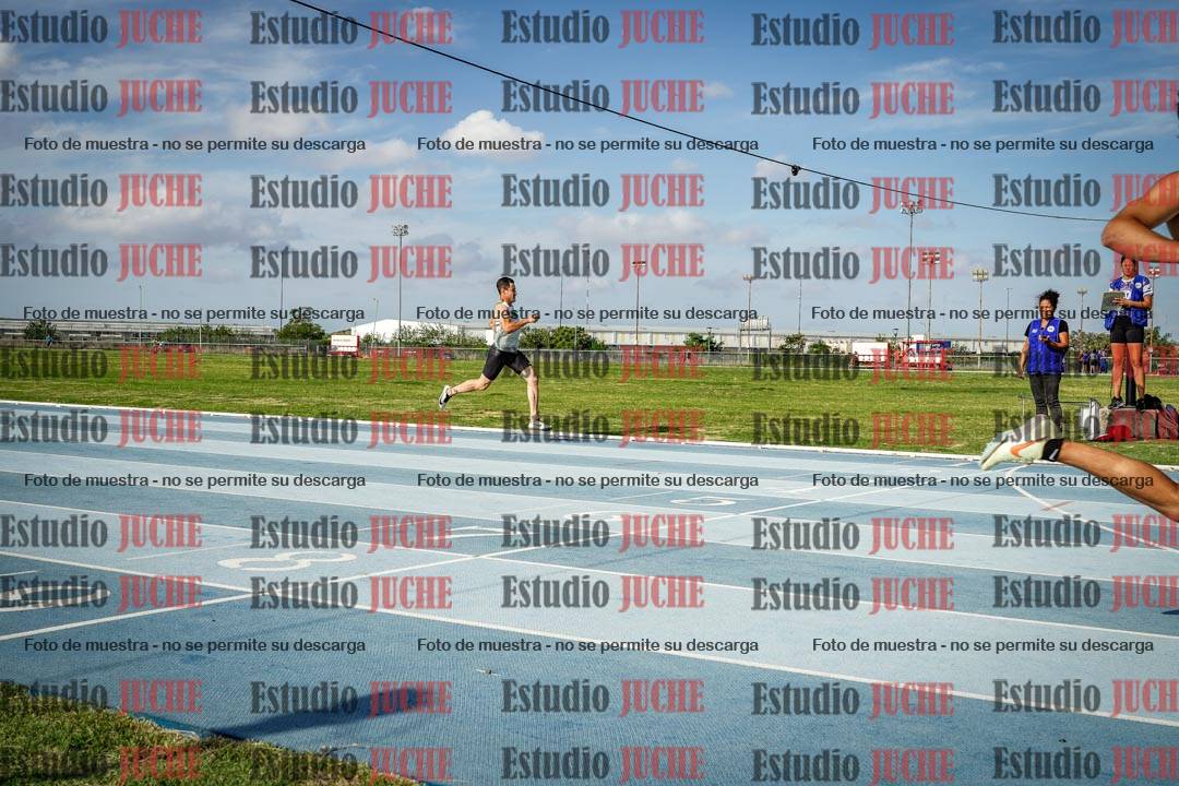 Fotos de los 400 m llanos de varones