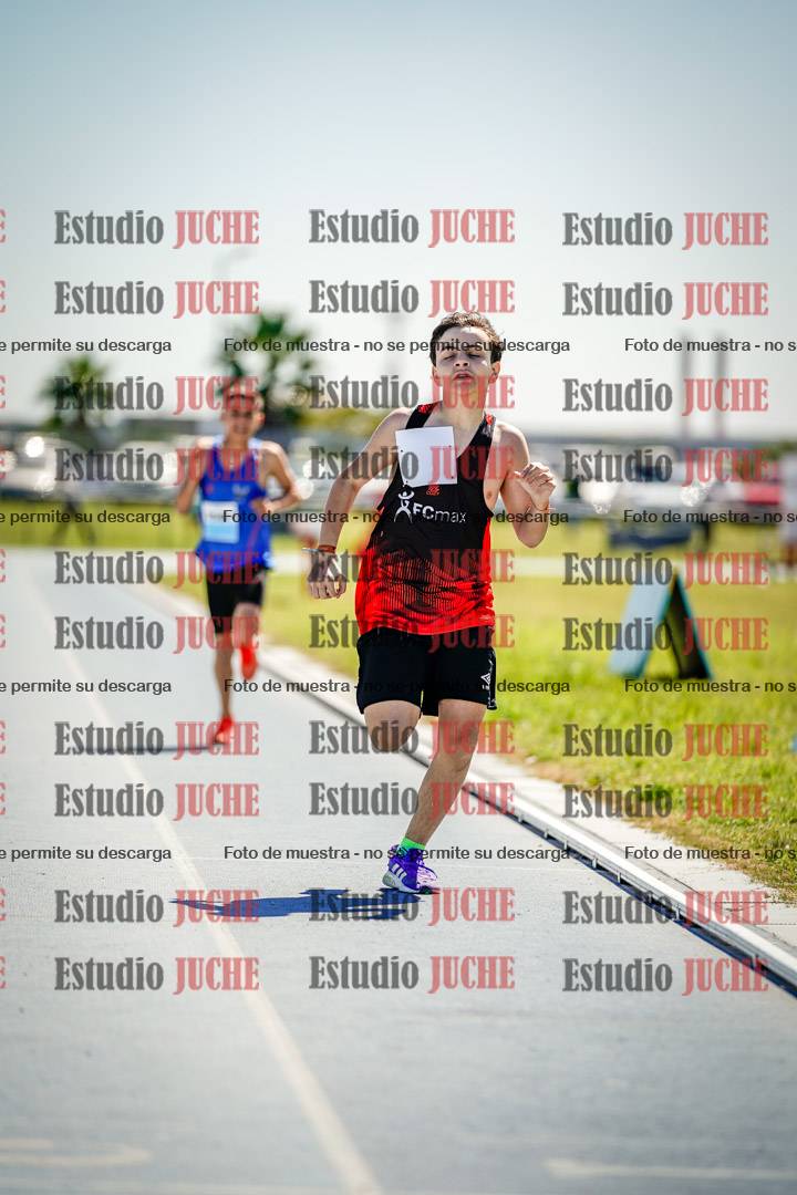 Fotos de los 600 m llanos de varones