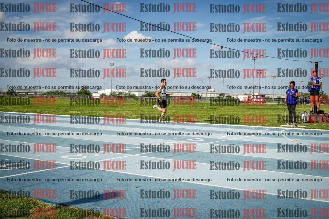 Fotos de los 400 m llanos de varones