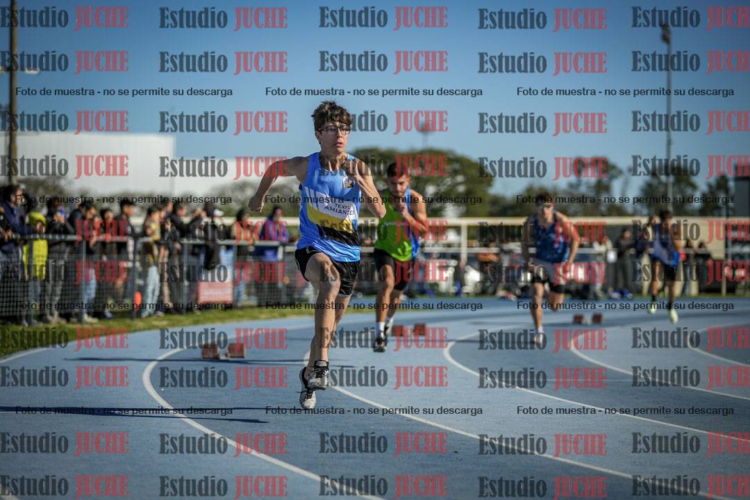 Fotos de los 400 m con vallas de varones