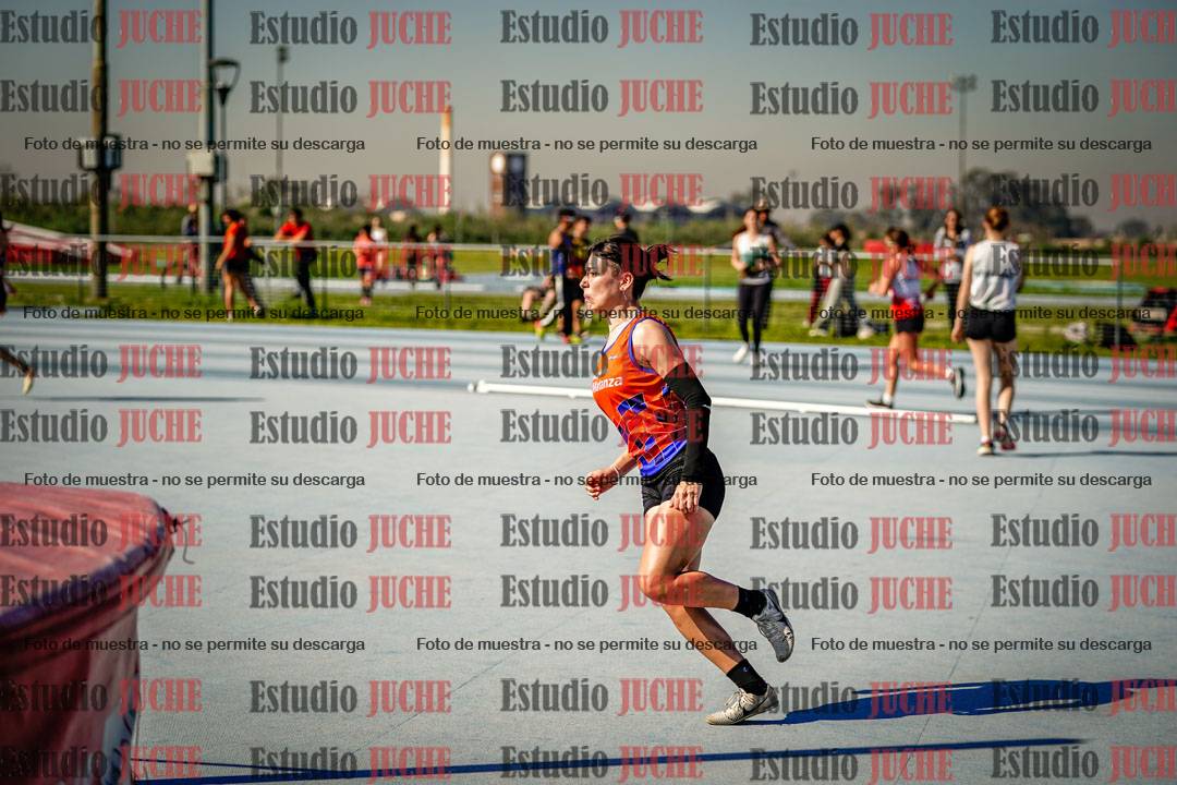 Fotos del salto en alto de mujeres - heptatlón 2