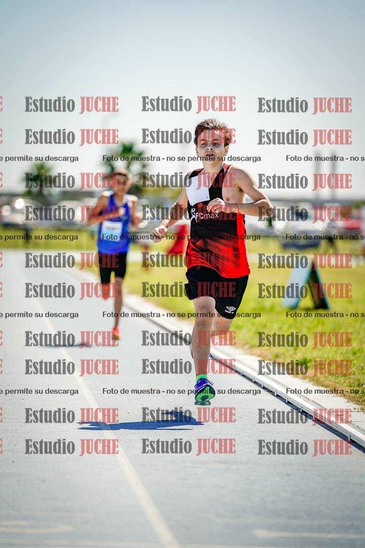 Fotos de los 600 m llanos de varones