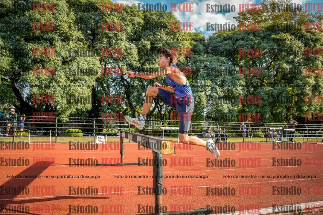 Fotos de los 2000 m con obstáculos de varones